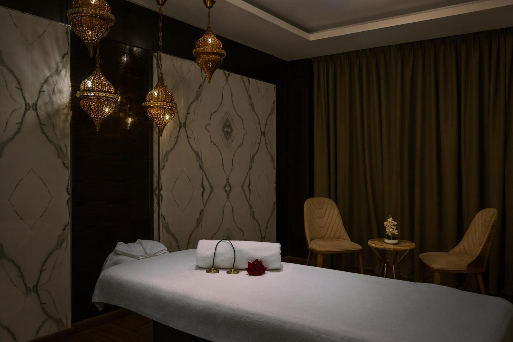 Hotel Barcelo Al Jaddaf, 5*